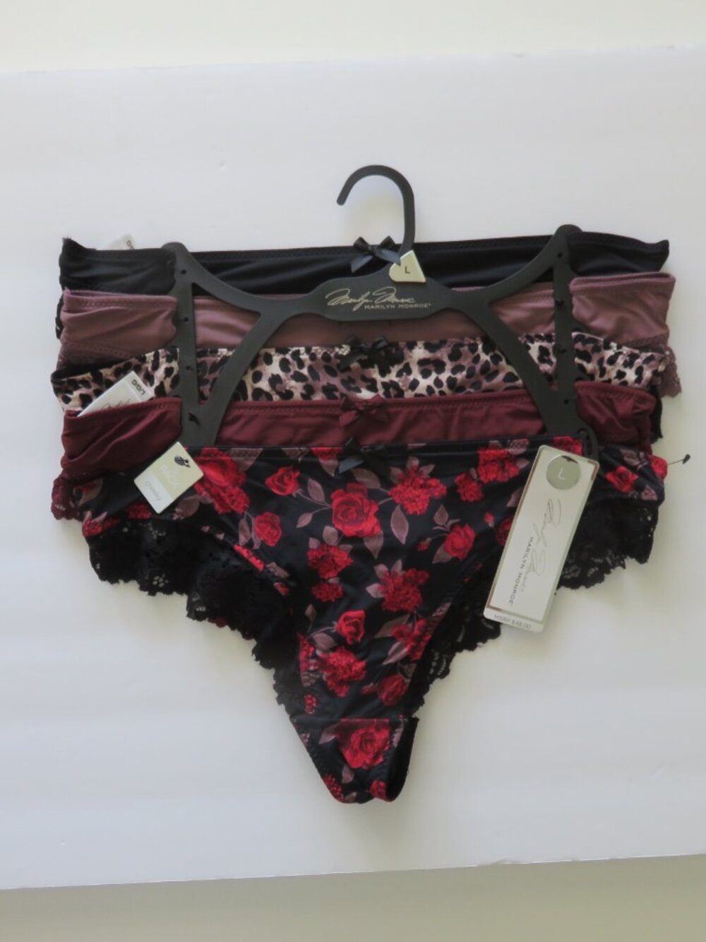 (#118) Marilyn Monroe Cheeky underwear panties 5- pairs Size L